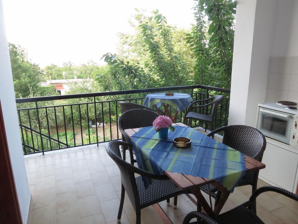 Panagiotis Apostoloudias Rooms Therma  Exterior photo