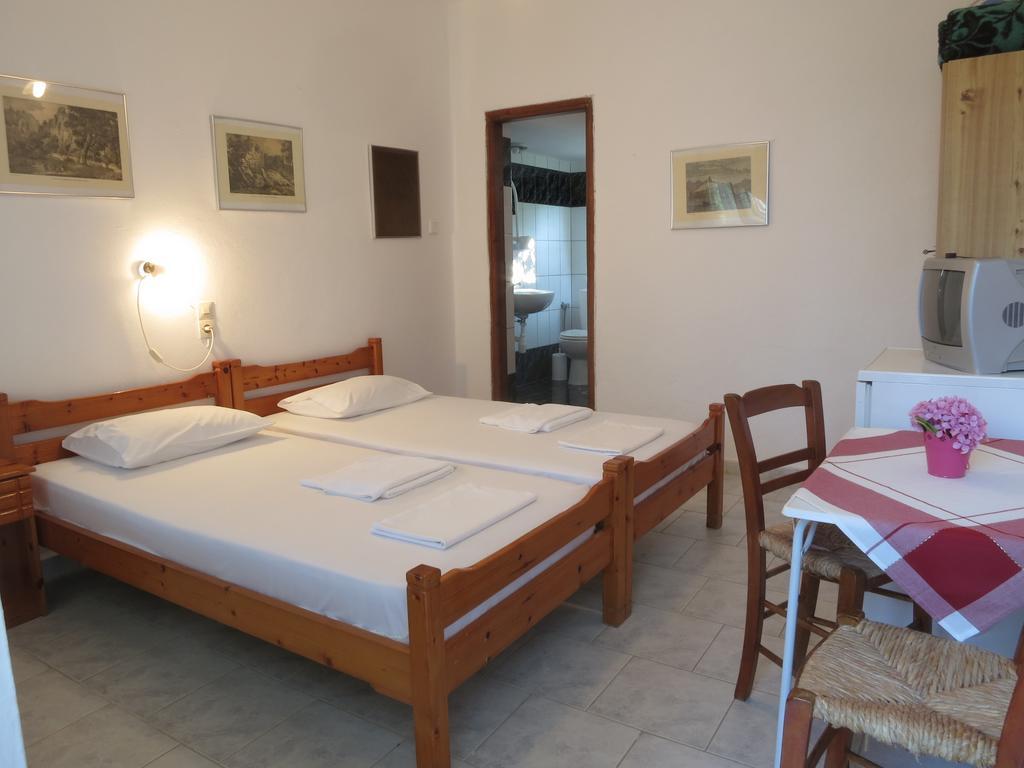 Panagiotis Apostoloudias Rooms Therma  Room photo